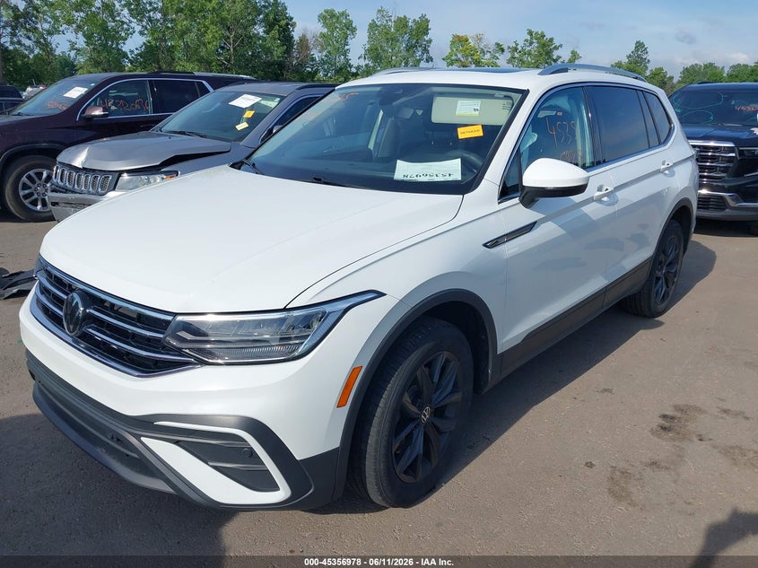 2024 Volkswagen Tiguan VIN 3VVNB7AXXRM118069 IAAI salvage auction — RIGHT SIDE, Wait Title, sold $7,600 on 2026-08-21 (photo 2)