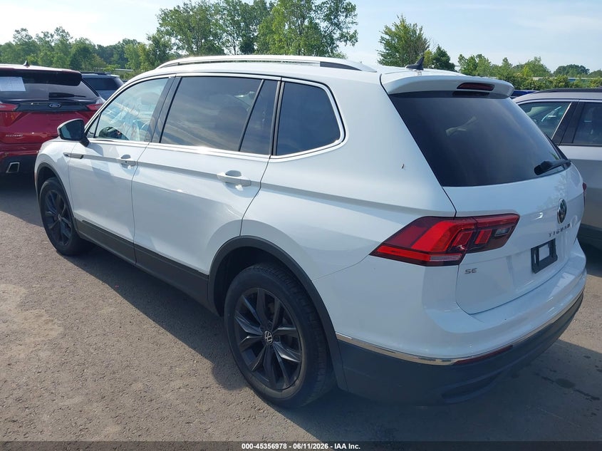 2024 Volkswagen Tiguan VIN 3VVNB7AXXRM118069 IAAI salvage auction — RIGHT SIDE, Wait Title, sold $7,600 on 2026-08-21 (photo 3)