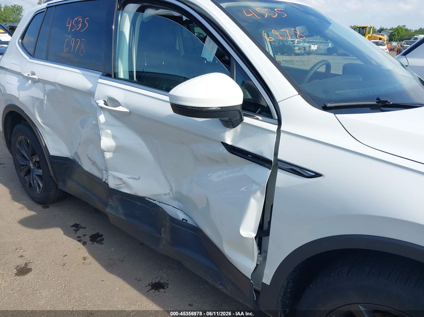 2024 Volkswagen Tiguan VIN 3VVNB7AXXRM118069 IAAI salvage auction — RIGHT SIDE, Wait Title, sold $7,600 on 2026-08-21 (photo 6)