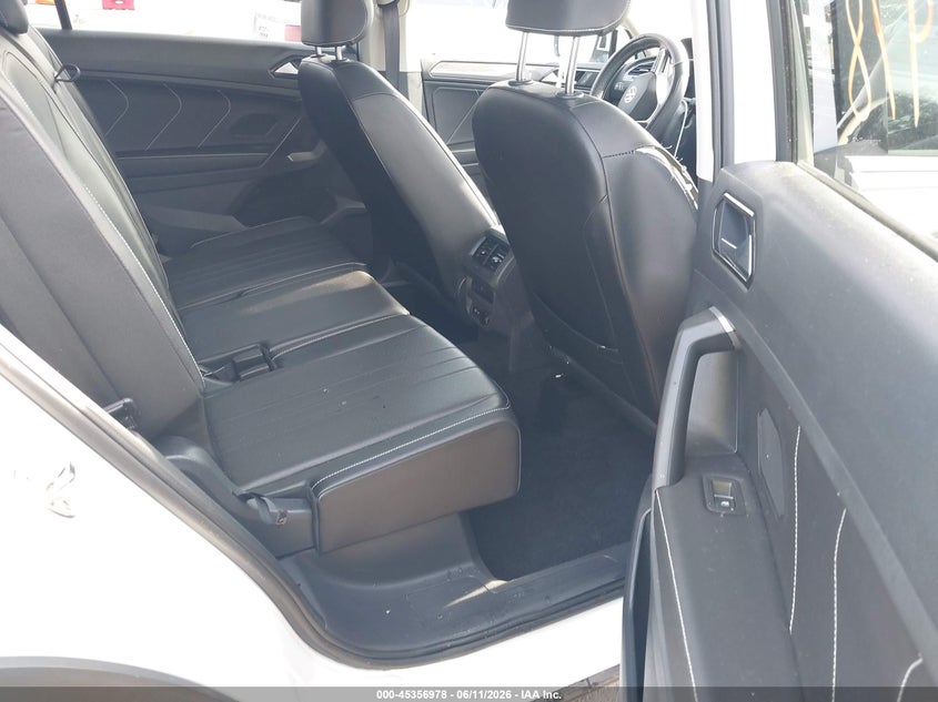 2024 Volkswagen Tiguan VIN 3VVNB7AXXRM118069 IAAI salvage auction — RIGHT SIDE, Wait Title, sold $7,600 on 2026-08-21 (photo 8)
