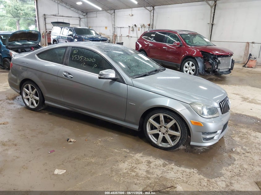 2012 Mercedes-benz VIN WDDGJ4HB9CF826751 IAAI salvage auction — LEFT FRONT, Salvage (Pennsylvania), sold $1,250 on 2026-07-16 (photo 1)