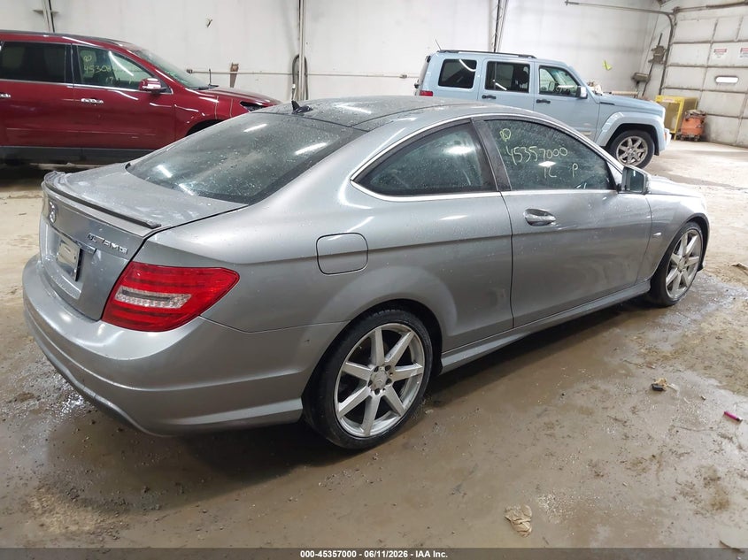 2012 Mercedes-benz VIN WDDGJ4HB9CF826751 IAAI salvage auction — LEFT FRONT, Salvage (Pennsylvania), sold $1,250 on 2026-07-16 (photo 4)