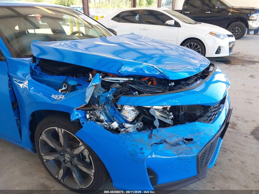 2025 Honda Civic VIN JHMFL4H97SX003465 IAAI salvage auction — FRONT END, Salvage Title, sold $5,700 on 2026-07-22 (photo 6)