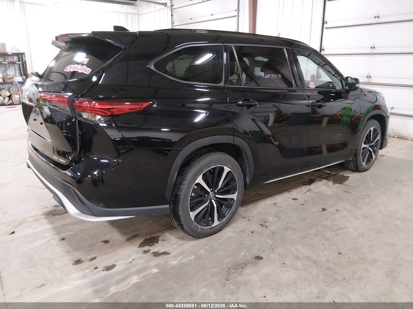 2021 Toyota Highlander VIN 5TDJZRBH4MS087387 IAAI salvage auction — LEFT FRONT, Salvage (Iowa), sold $16,750 on 2026-07-07 (photo 4)