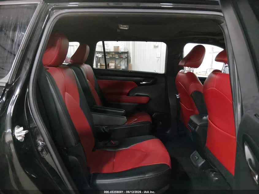2021 Toyota Highlander VIN 5TDJZRBH4MS087387 IAAI salvage auction — LEFT FRONT, Salvage (Iowa), sold $16,750 on 2026-07-07 (photo 8)