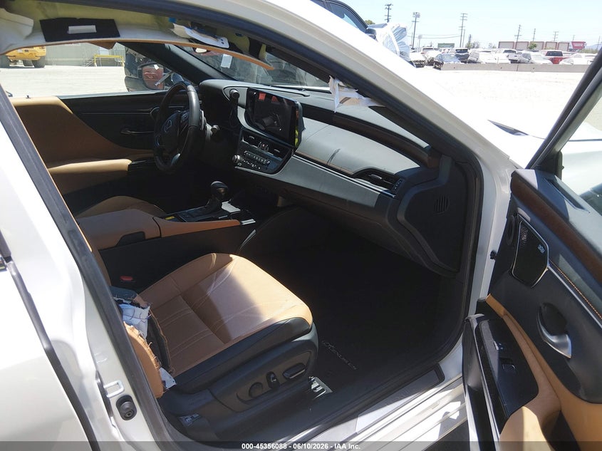 2025 Lexus ES 300h VIN 58AEA1C1XSU062633 IAAI salvage auction — Unknown, Salvage (California), sold $28,000 on 2026-07-05 (photo 5)
