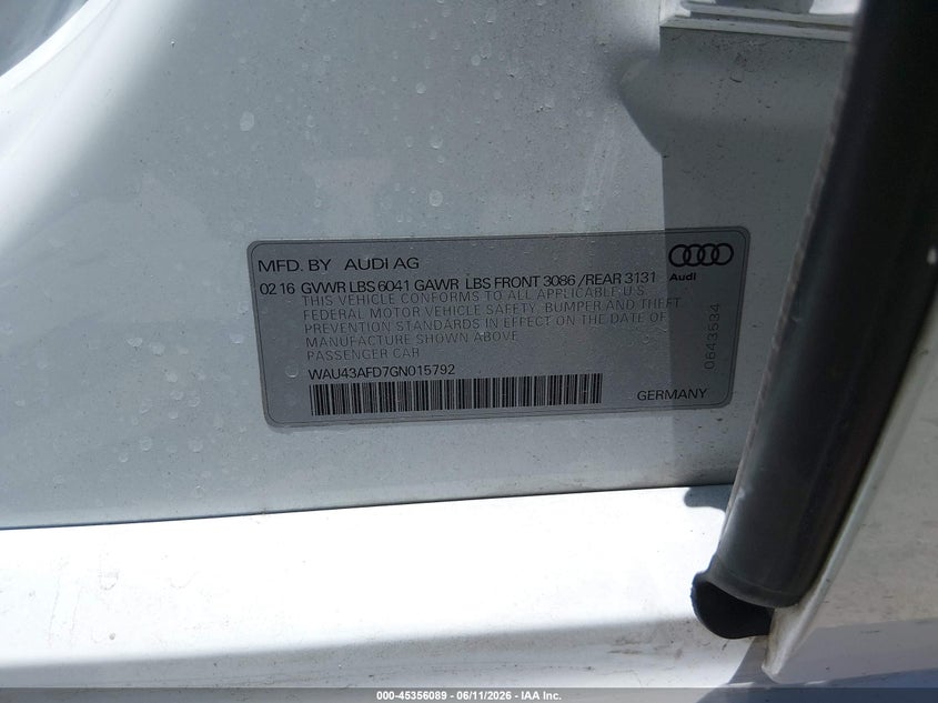 2016 Audi A8 VIN WAU43AFD7GN015792 IAAI salvage auction — RIGHT FRONT, Salvage Title, sold $2,300 on 2026-07-23 (photo 9)