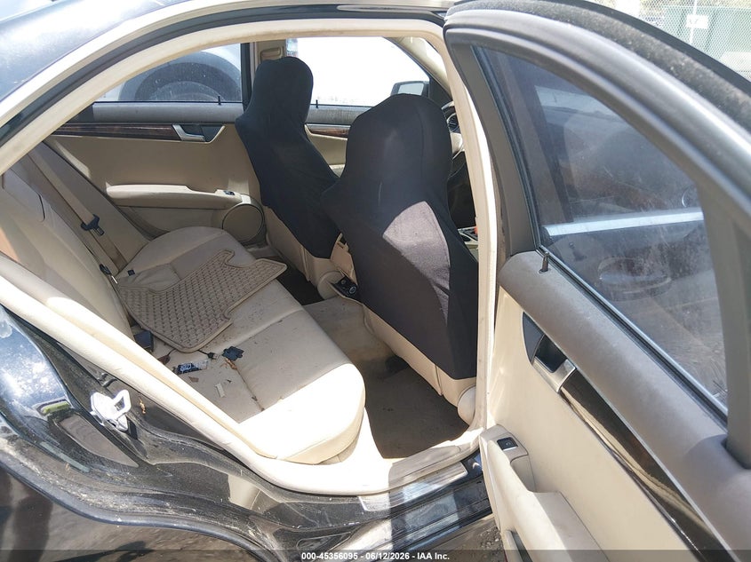 2012 Mercedes-benz C-klasse VIN WDDGF4HB5CR196470 IAAI salvage auction — WATER/FLOOD, Salvage Title, sold $425 on 2026-08-09 (photo 8)