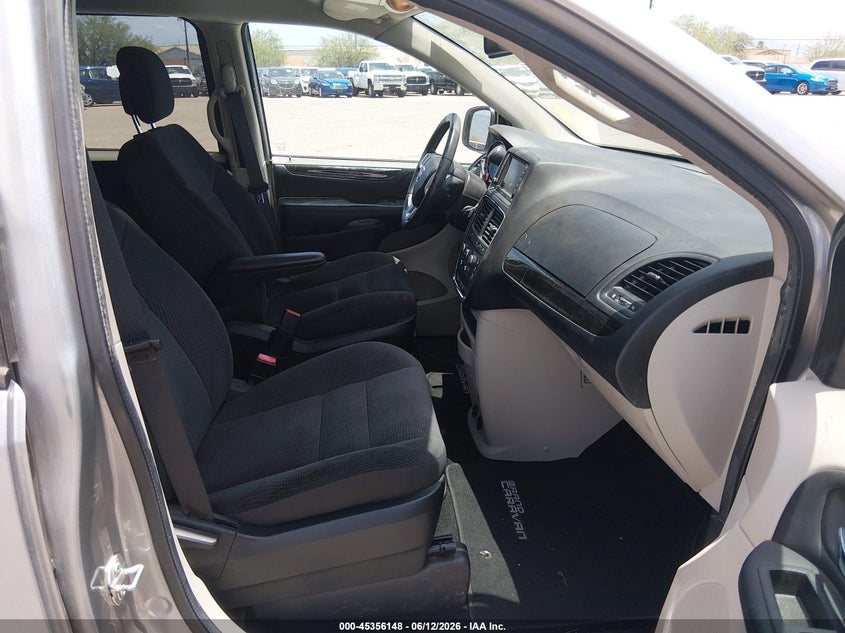 2017 Dodge Grand caravan VIN 2C4RDGBG9HR780533 IAAI salvage auction — NORMAL WEAR, Sf97 (Arizona), sold $11,200 on 2026-07-28 (photo 5)