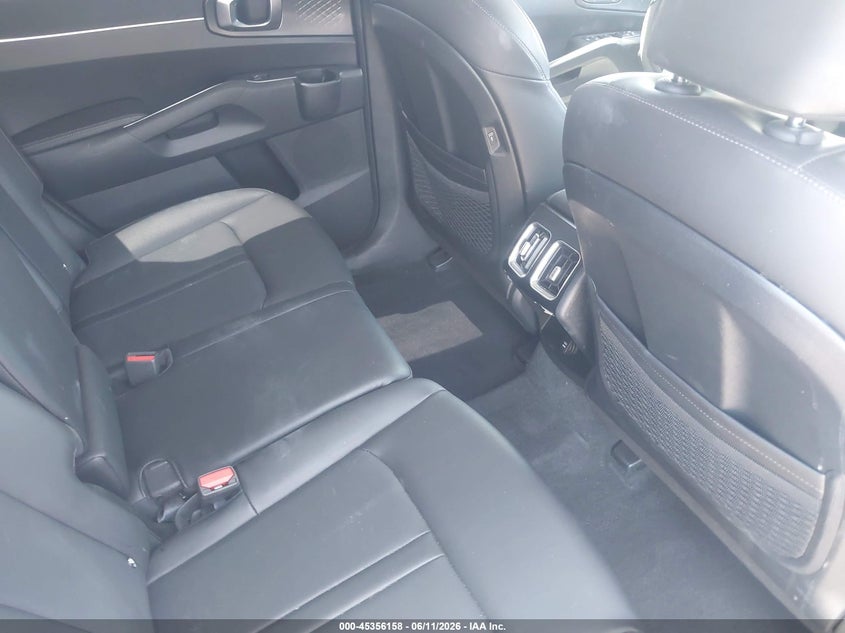 2025 Kia Sorento VIN 5XYRL4JC9SG361383 IAAI salvage auction — FRONT END, Salvage Title, sold $11,700 on 2026-08-24 (photo 8)