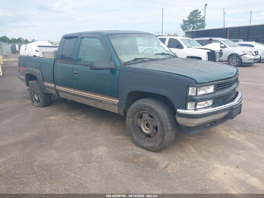 1998 Chevrolet C/k 1500 VIN 1GCEK19R8WR135853 IAAI salvage auction — NORMAL WEAR, Clear (Mississippi), sold $425 on 2026-07-16 (photo 1)