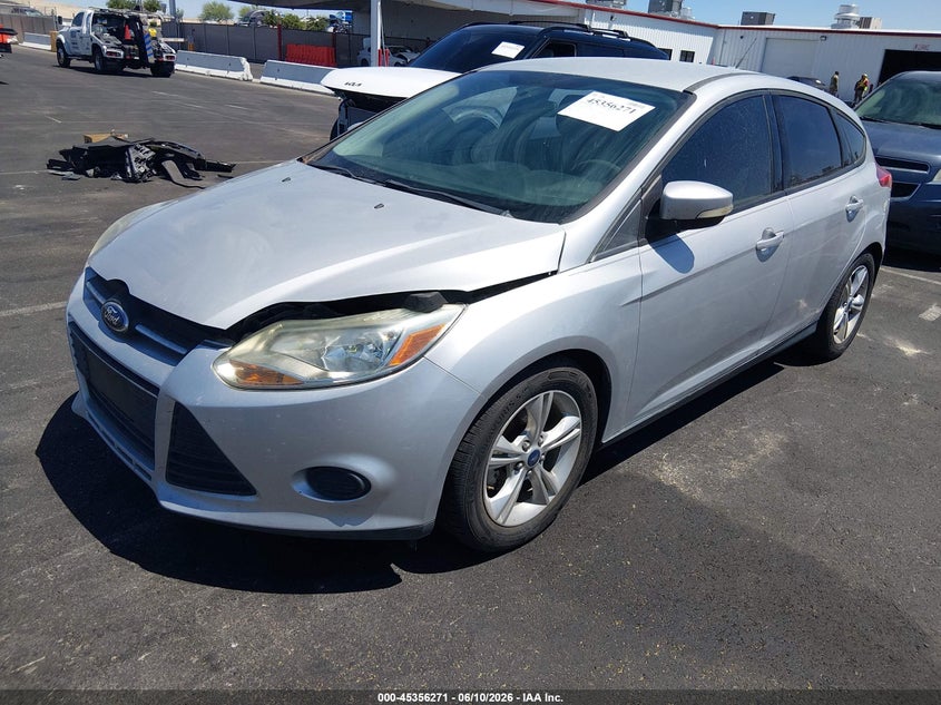 2014 Ford Focus VIN 1FADP3K23EL156736 IAAI salvage auction — NORMAL WEAR, Clear (Arizona), sold $275 on 2026-07-31 (photo 2)