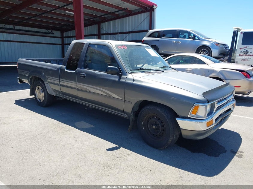 1993 Toyota Pickup VIN JT4VN93G7P5037533 IAAI salvage auction — NORMAL WEAR, Clear - Dealer Only (California), sold $1,800 on 2026-07-28 (photo 1)