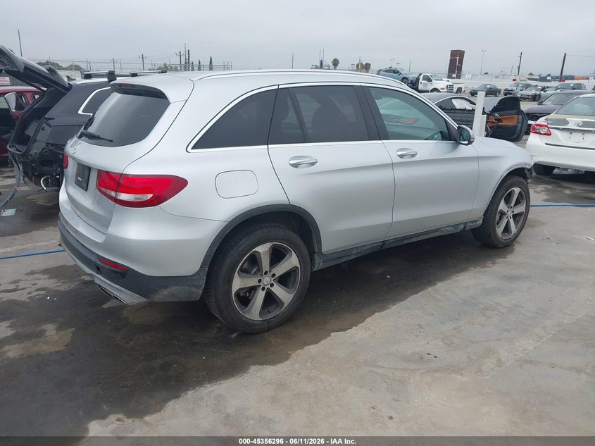 2017 Mercedes-benz Glc VIN WDC0G4JB5HF127297 IAAI salvage auction — FRONT END, Salvage Title, sold $5,650 on 2026-09-16 (photo 4)