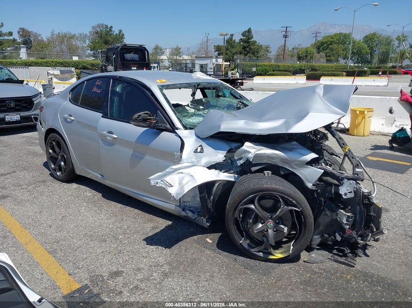 2018 Alfa romeo Giulia VIN ZARFAECN9J7582951 IAAI salvage auction — ALL OVER, Non-Repairable (California), sold $225 on 2026-08-11 (photo 1)