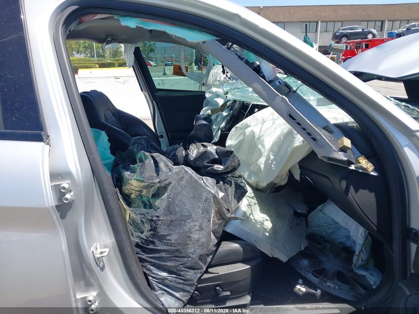 2018 Alfa romeo Giulia VIN ZARFAECN9J7582951 IAAI salvage auction — ALL OVER, Non-Repairable (California), sold $225 on 2026-08-11 (photo 5)