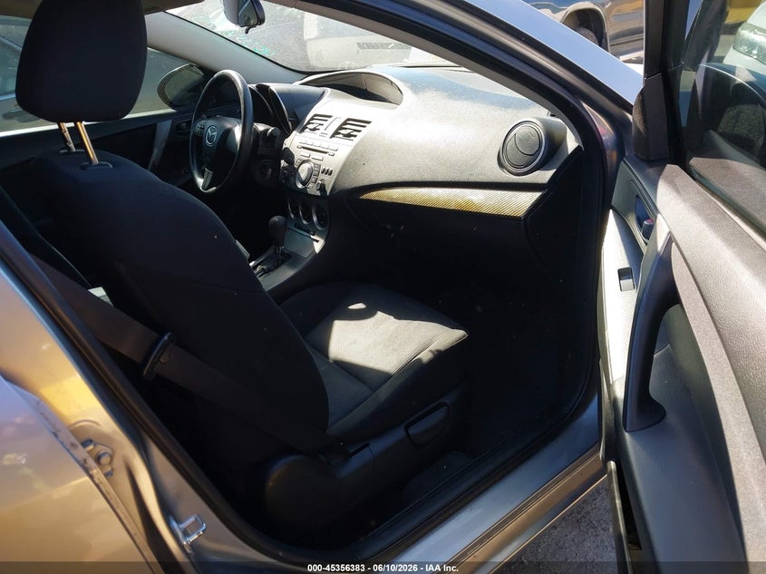 2010 Mazda 3 VIN JM1BL1SF6A1279747 IAAI salvage auction — NORMAL WEAR, App For Dup Clear (California), sold $325 on 2026-07-09 (photo 5)