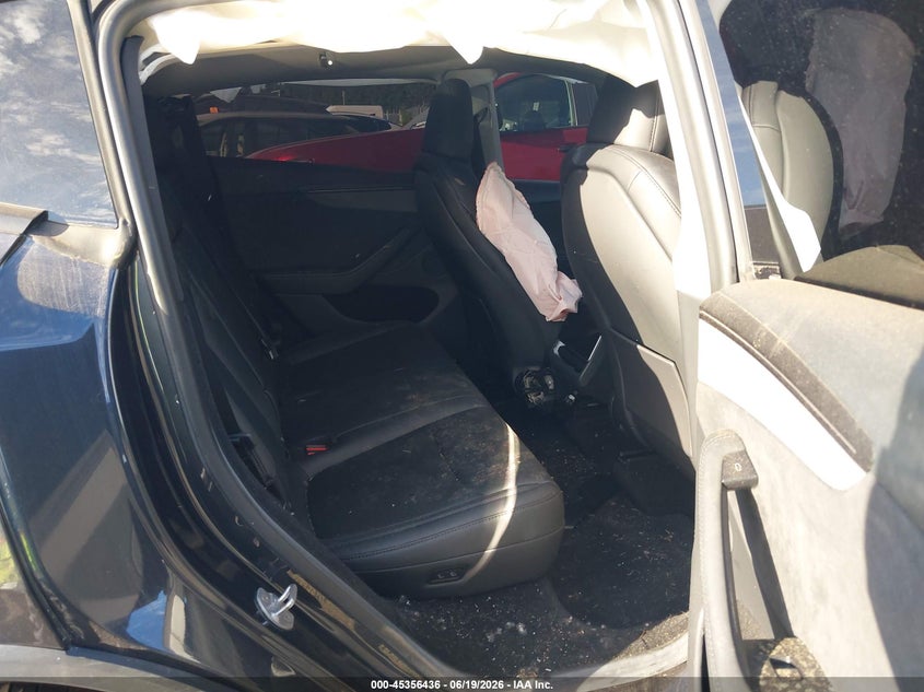 2026 Tesla Model y VIN 7SAYGDED6TF401370 IAAI salvage auction — RIGHT FRONT, Salvage Title, sold $22,350 on 2026-09-23 (photo 8)