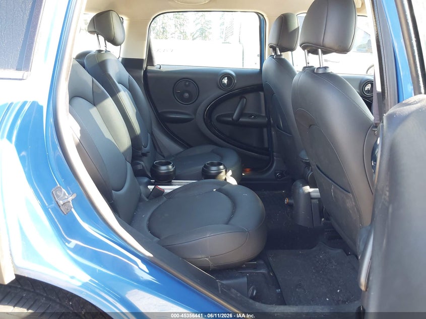 2011 Mini Cooper VIN WMWZB3C5XBWH94967 IAAI salvage auction — NORMAL WEAR, Clear (Washington), sold $375 on 2026-07-22 (photo 8)