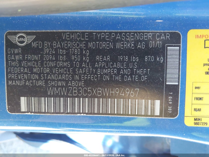 2011 Mini Cooper VIN WMWZB3C5XBWH94967 IAAI salvage auction — NORMAL WEAR, Clear (Washington), sold $375 on 2026-07-22 (photo 9)
