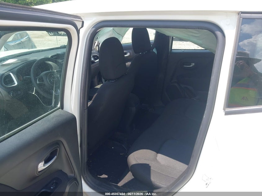 2020 Jeep Renegade VIN ZACNJAAB2LPK94571 IAAI salvage auction — ENGINE DAMAGE, Salvage (Georgia), sold $1,275 on 2026-08-14 (photo 8)