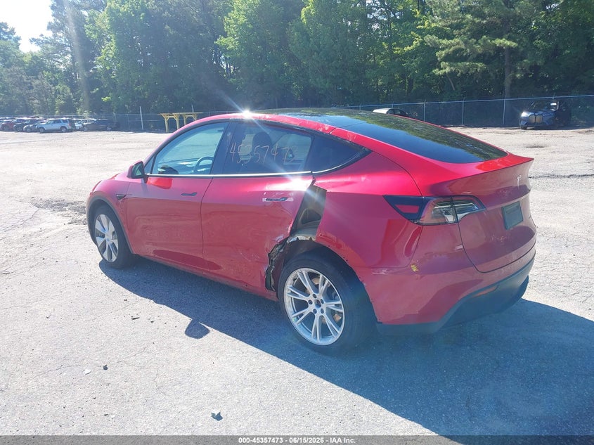 2023 Tesla Model y VIN 7SAYGDEE2PF617280 IAAI salvage auction — SIDE, Salvage (Virginia), sold $2,550 on 2026-07-24 (photo 3)