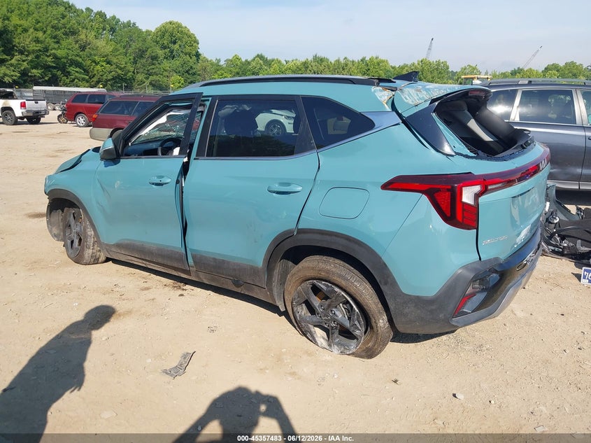 2026 Kia Seltos VIN KNDER2AA7T7838097 IAAI salvage auction — FRONT & REAR, Salvage Title, sold $2,400 on 2026-09-10 (photo 3)