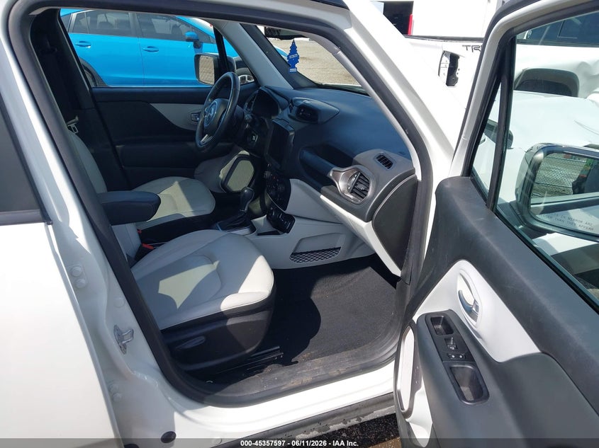 2022 Jeep Renegade VIN ZACNJDD11NPN52599 IAAI salvage auction — FRONT END, Salvage (Illinois), sold $3,700 on 2026-07-22 (photo 5)