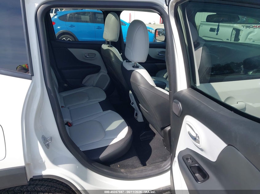 2022 Jeep Renegade VIN ZACNJDD11NPN52599 IAAI salvage auction — FRONT END, Salvage (Illinois), sold $3,700 on 2026-07-22 (photo 8)