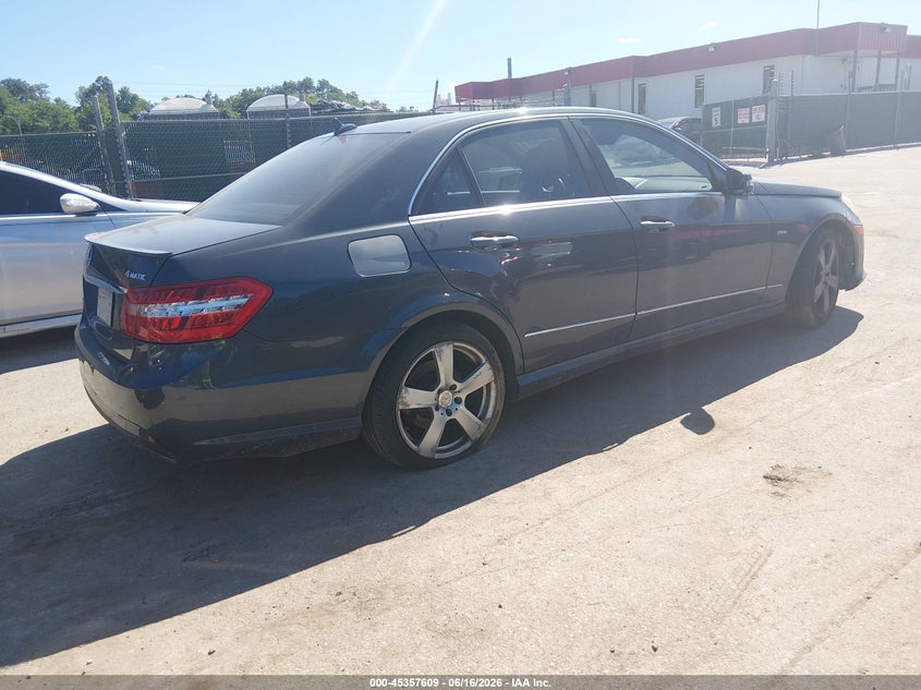 2012 Mercedes-benz E-klasse VIN WDDHF8JB8CA580232 IAAI salvage auction — FRONT & REAR, Salvage Title, sold $325 on 2026-07-23 (photo 4)