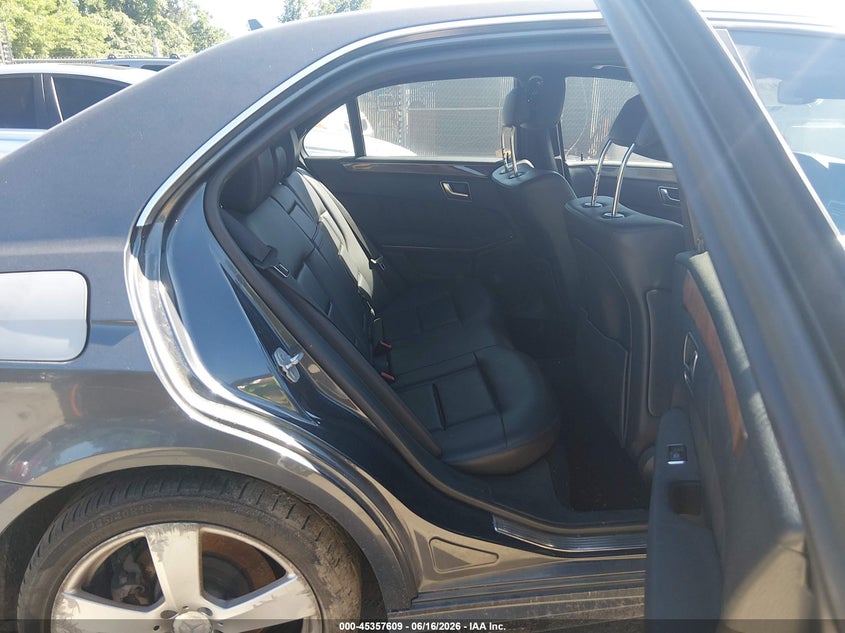 2012 Mercedes-benz E-klasse VIN WDDHF8JB8CA580232 IAAI salvage auction — FRONT & REAR, Salvage Title, sold $325 on 2026-07-23 (photo 8)