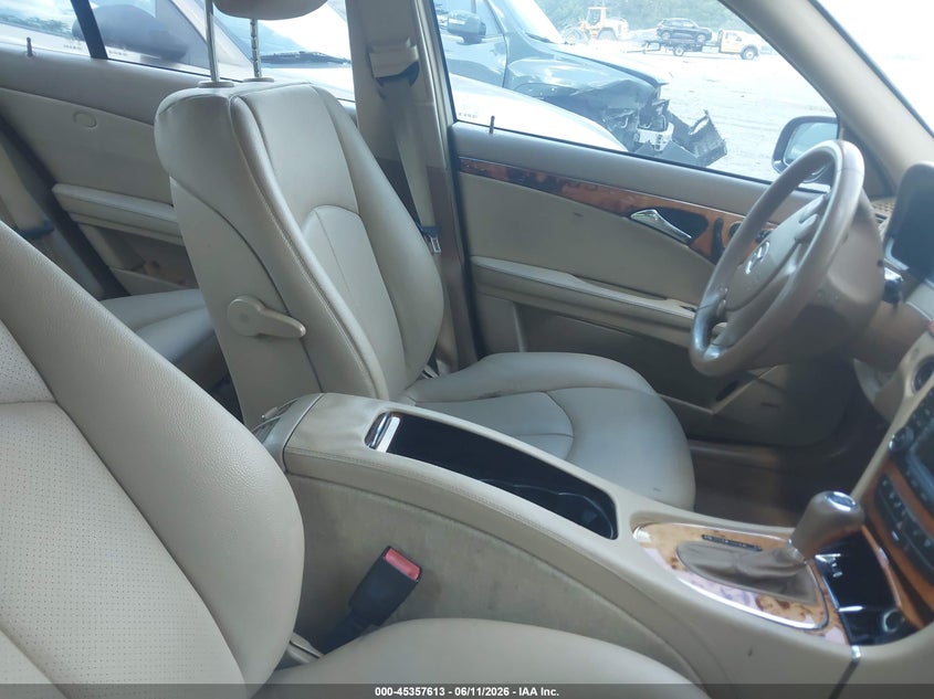 2008 Mercedes-benz E-class VIN WDBUF56X48B255623 IAAI salvage auction — RIGHT SIDE, Salvage (Georgia), sold $1,000 on 2026-07-14 (photo 5)