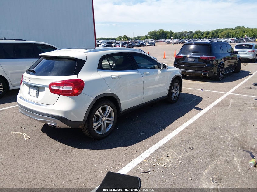 2015 Mercedes-benz Gla-klasse VIN WDCTG4EB5FJ182060 IAAI salvage auction — LEFT SIDE, Clear (Tennessee), sold $3,900 on 2026-07-28 (photo 4)