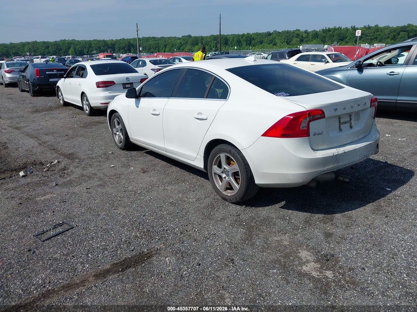 2013 Volvo S60 VIN YV1612FSXD2187621 IAAI salvage auction — UNDERCARRIAGE, Salvage Title, sold $475 on 2026-07-20 (photo 3)