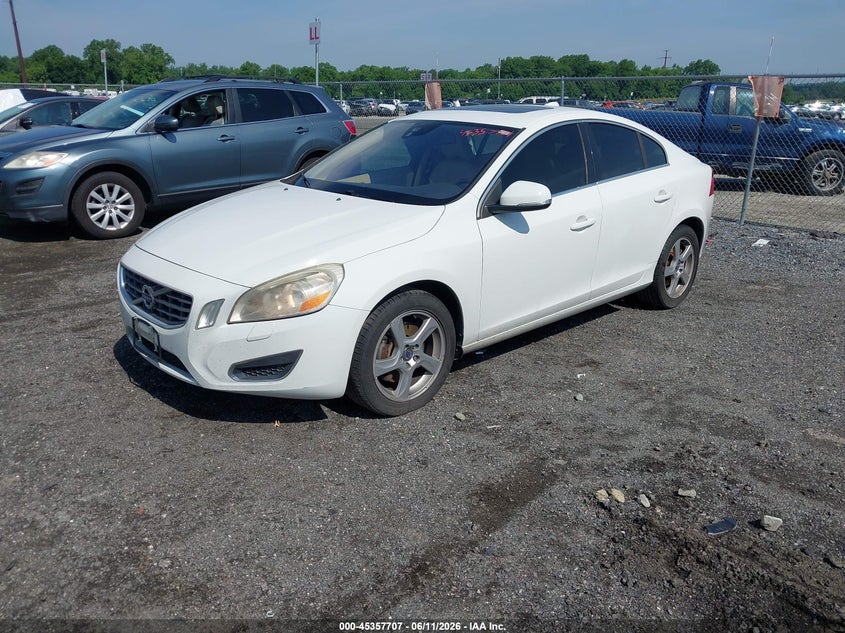 2013 Volvo S60 VIN YV1612FSXD2187621 IAAI salvage auction — UNDERCARRIAGE, Salvage Title, sold $475 on 2026-07-20 (photo 2)