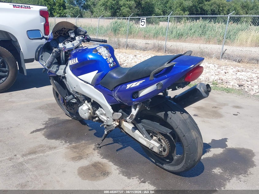 2000 Yamaha Yzf VIN JYA5AHE09YA021621 IAAI salvage auction — RIGHT SIDE, Salvage (Idaho), sold $300 on 2026-07-09 (photo 3)
