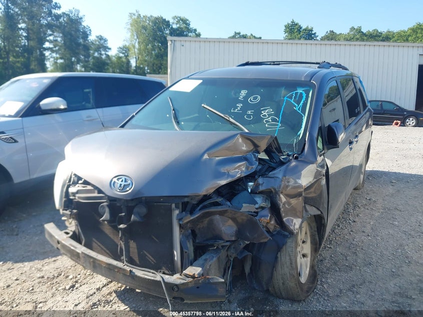 2011 Toyota Sienna VIN 5TDKK3DC4BS103981 IAAI salvage auction — FRONT END, Salvage (Georgia), sold $775 on 2026-07-28 (photo 2)