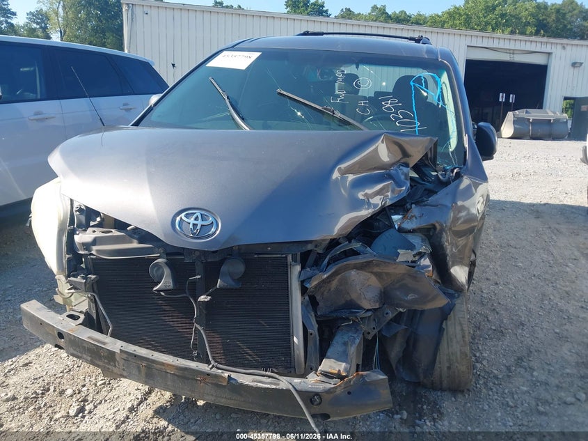 2011 Toyota Sienna VIN 5TDKK3DC4BS103981 IAAI salvage auction — FRONT END, Salvage (Georgia), sold $775 on 2026-07-28 (photo 6)