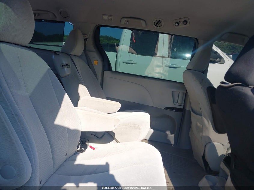 2011 Toyota Sienna VIN 5TDKK3DC4BS103981 IAAI salvage auction — FRONT END, Salvage (Georgia), sold $775 on 2026-07-28 (photo 8)