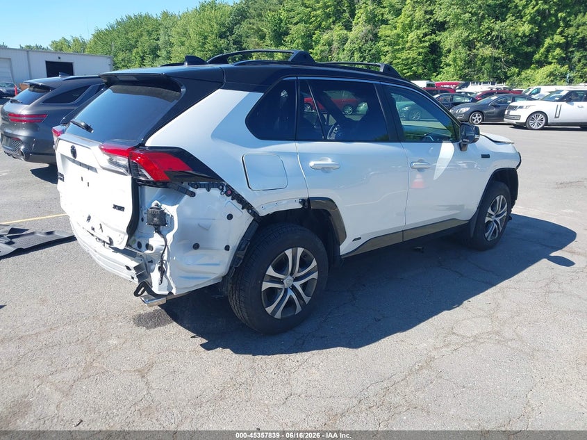 2024 Toyota Rav 4 VIN JTMEB3FV9RD216150 IAAI salvage auction — FRONT & REAR, Salvage Title, sold $13,800 on 2026-07-30 (photo 4)
