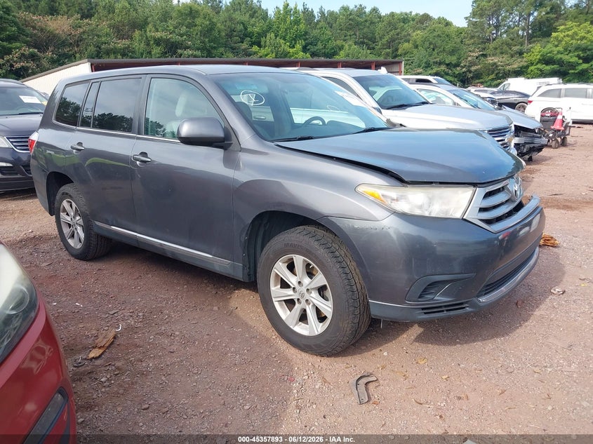 2013 Toyota Highlander VIN 5TDZA3EH6DS046195 IAAI salvage auction — FRONT END, Salvage (Alabama), sold $2,325 on 2026-07-15 (photo 1)