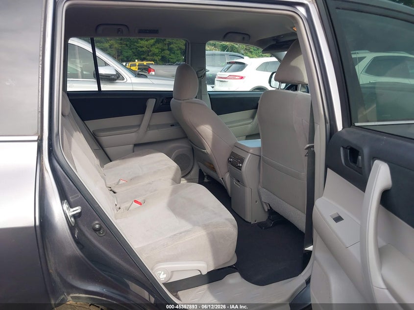 2013 Toyota Highlander VIN 5TDZA3EH6DS046195 IAAI salvage auction — FRONT END, Salvage (Alabama), sold $2,325 on 2026-07-15 (photo 8)