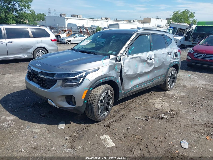 2026 Kia Seltos VIN KNDETCA79T7875423 IAAI salvage auction — SIDE, Salvage (Pennsylvania), sold $6,900 on 2026-07-17 (photo 2)
