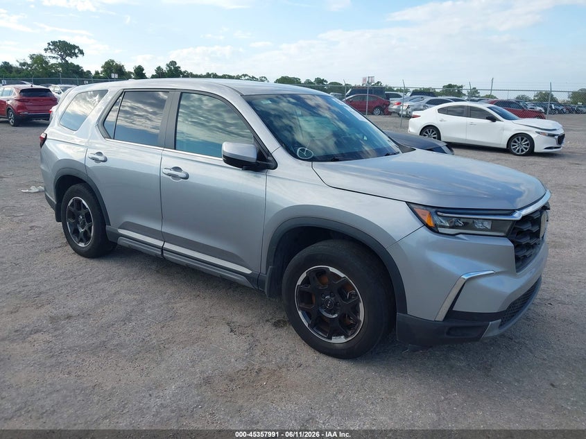 2025 Honda Pilot VIN 5FNYG2H4XSB018849 IAAI salvage auction — LEFT SIDE, Rebuildable (Florida), sold $12,500 on 2026-07-30 (photo 1)