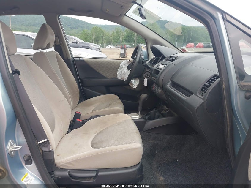 2007 Honda Fit VIN JHMGD38457S007065 IAAI salvage auction — FRONT END, Salvage (North Carolina), sold $400 on 2026-07-09 (photo 5)