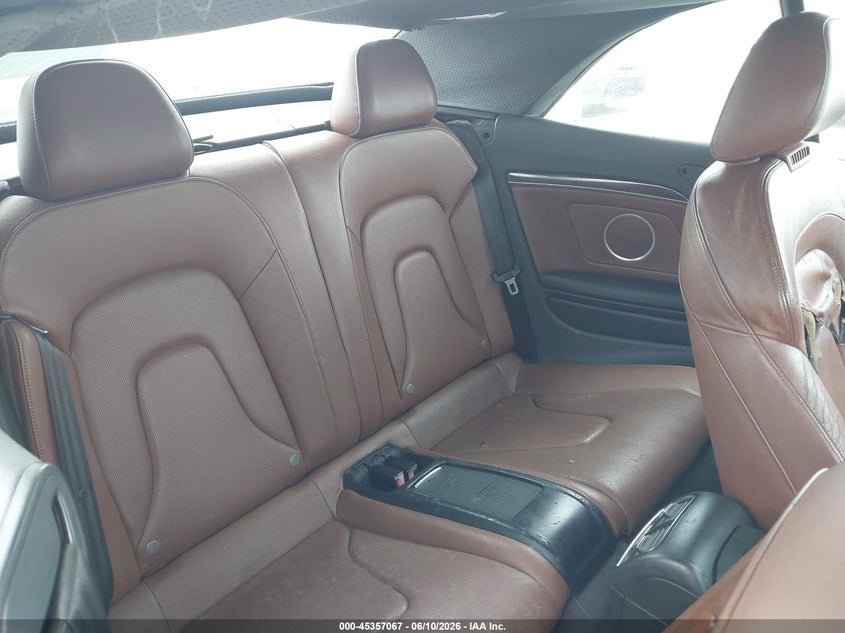 2011 Audi A5 VIN WAUJFAFHXBN000533 IAAI salvage auction — NORMAL WEAR, Clear (Florida), sold $475 on 2026-07-09 (photo 8)