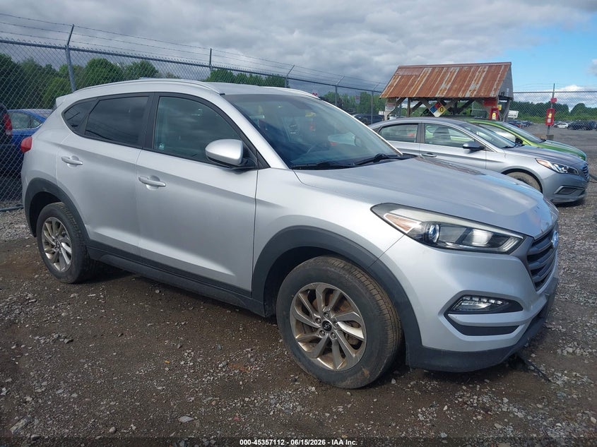 2016 Hyundai Tucson VIN KM8J3CA4XGU137881 IAAI salvage auction — THEFT, Salvage Title, sold $700 on 2026-07-30 (photo 1)