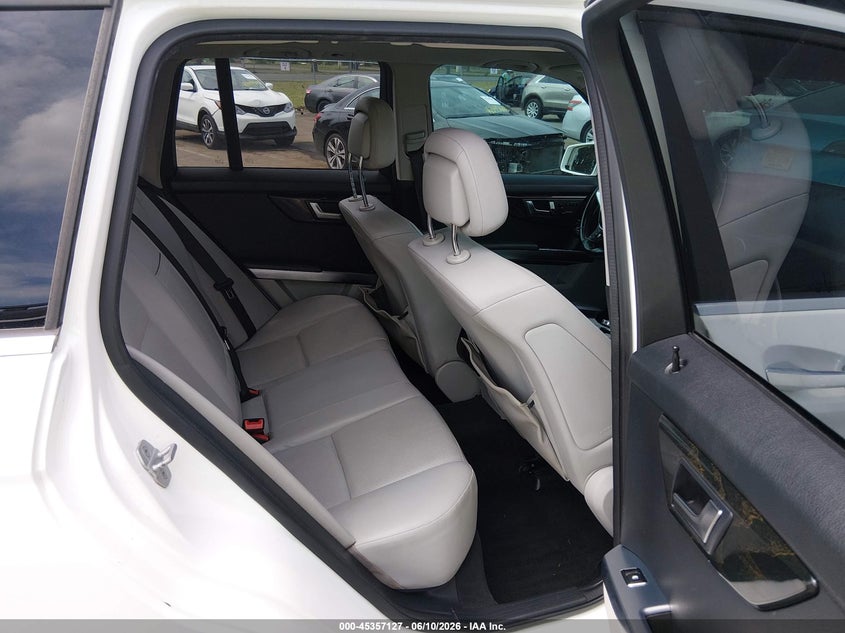 2014 Mercedes-benz VIN WDCGG0EB5EG215368 IAAI salvage auction — FRONT END, Clear (New Jersey), sold $2,250 on 2026-07-27 (photo 8)