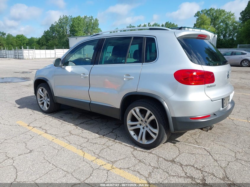 2013 Volkswagen Tiguan VIN WVGAV3AXXDW617729 IAAI salvage auction — RIGHT FRONT, Clear (Michigan), sold $1,175 on 2026-07-13 (photo 3)