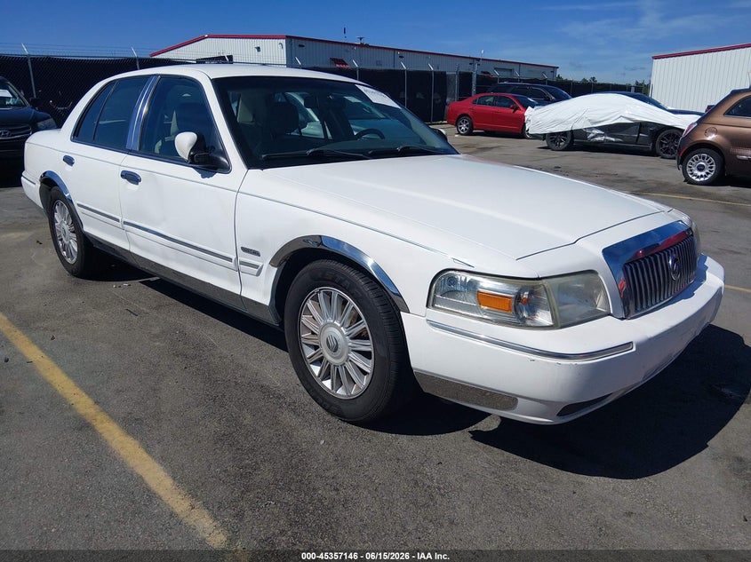 2009 Mercury Grand marquis VIN 2MEHM75V79X608552 IAAI salvage auction — SIDE, Salvage (South Carolina), sold $825 on 2026-07-19 (photo 1)